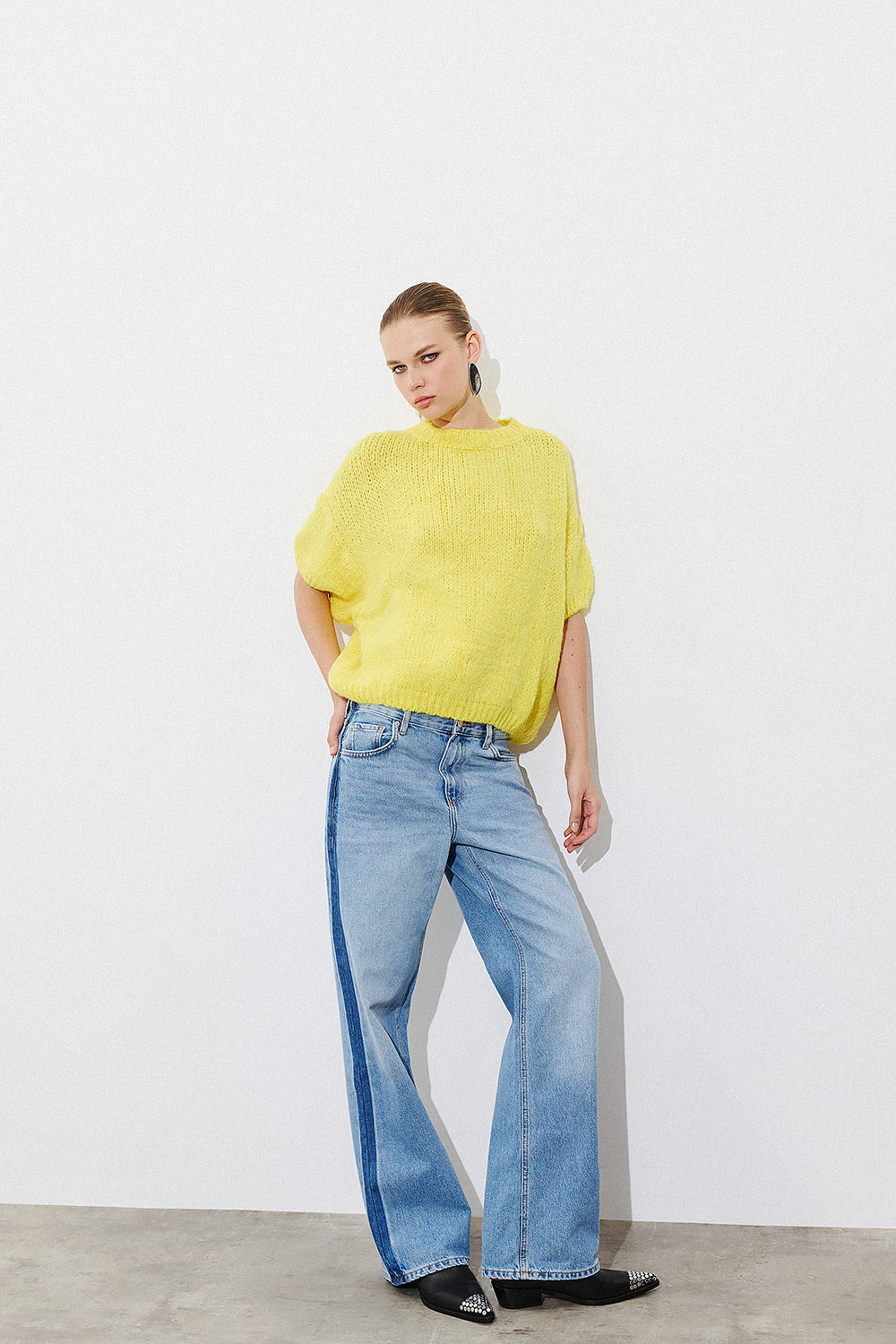 Short Sleeve Pullover - Yellow