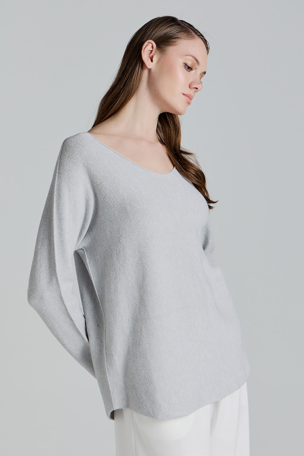 Soft Knitwear V-Neck | Grey