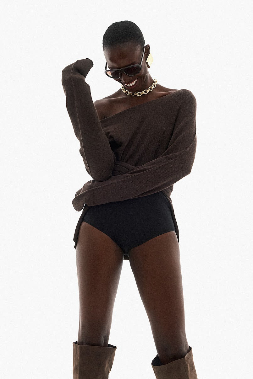 Soft Knitwear O-Neck | Brown
