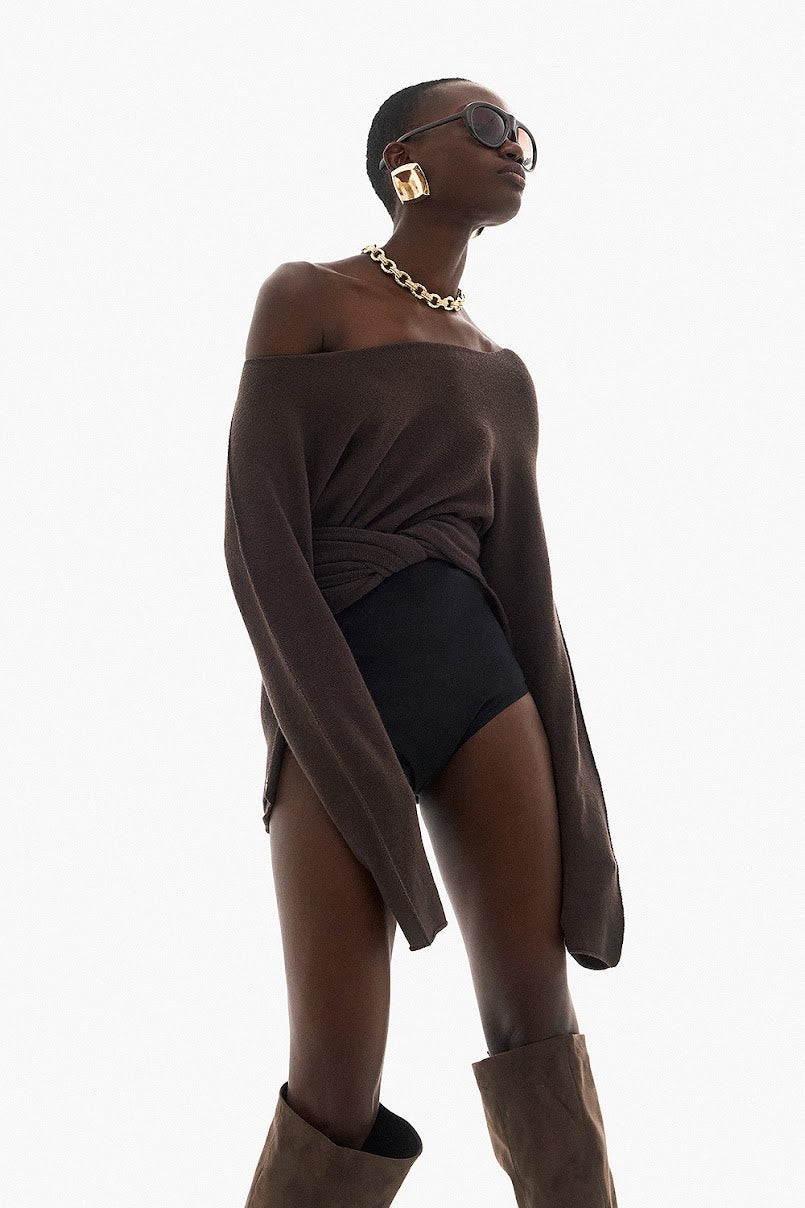 Soft Knitwear O-Neck | Brown