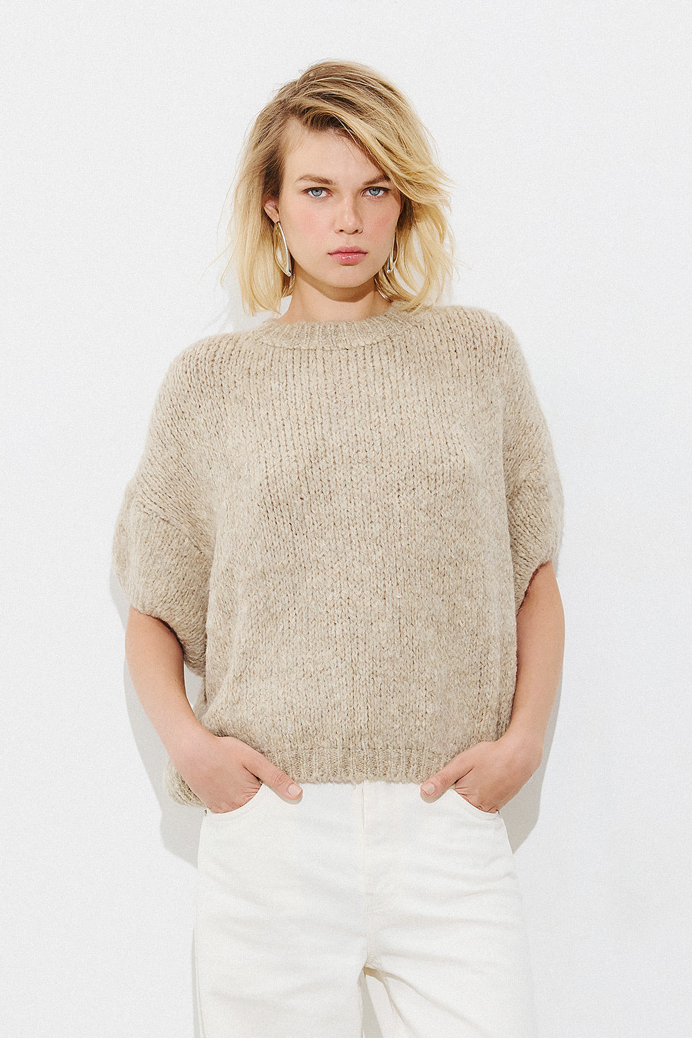 Short Sleeve Pullover - Beige