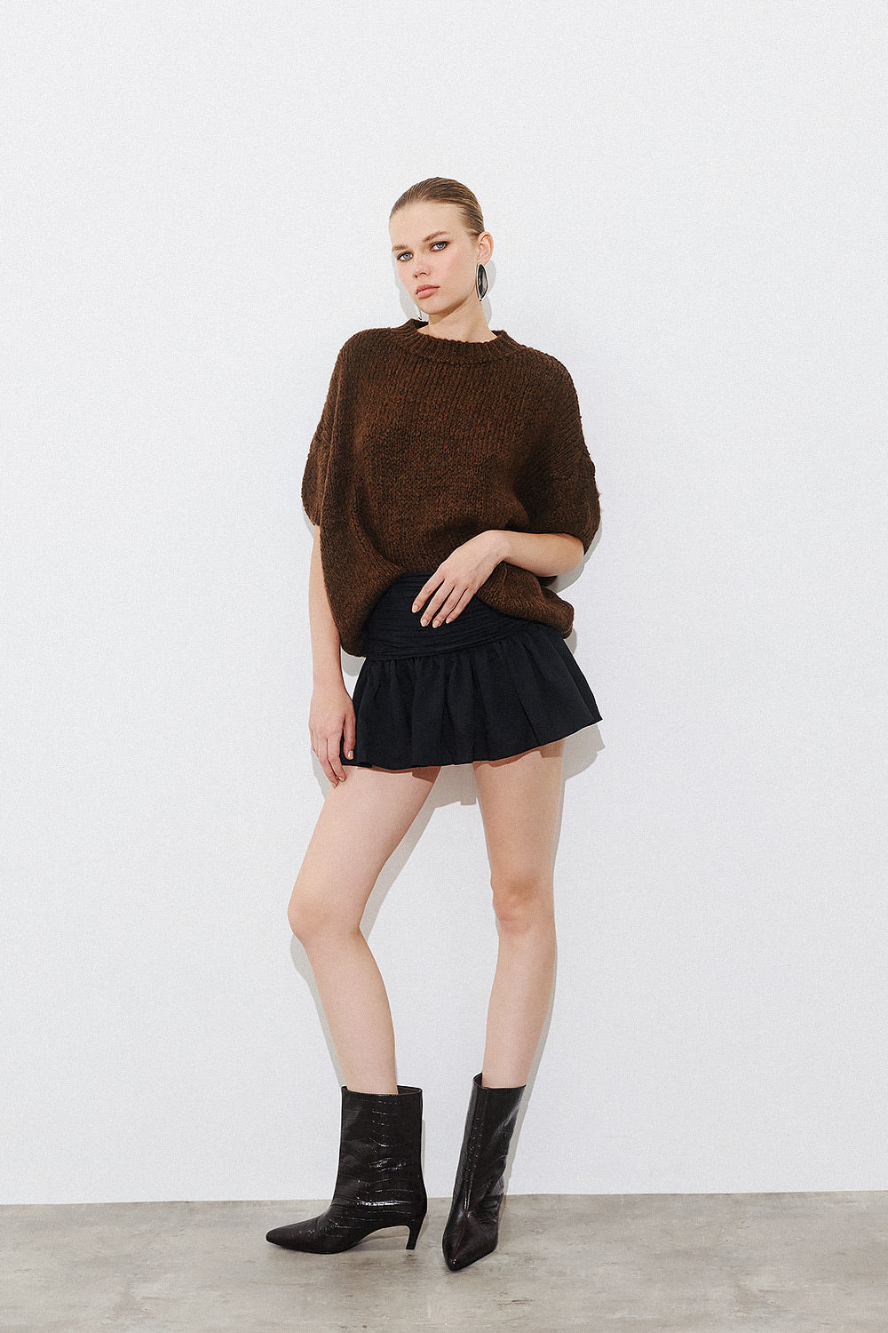 Short Sleeve Pullover - Brown