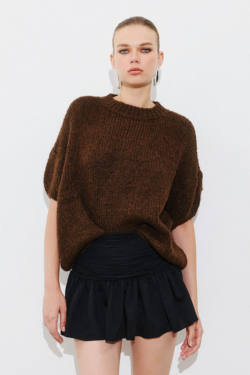 Short Sleeve Pullover - Brown