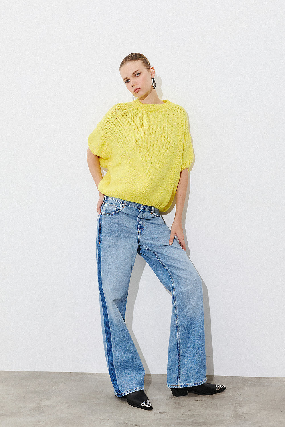 Short Sleeve Pullover - Yellow