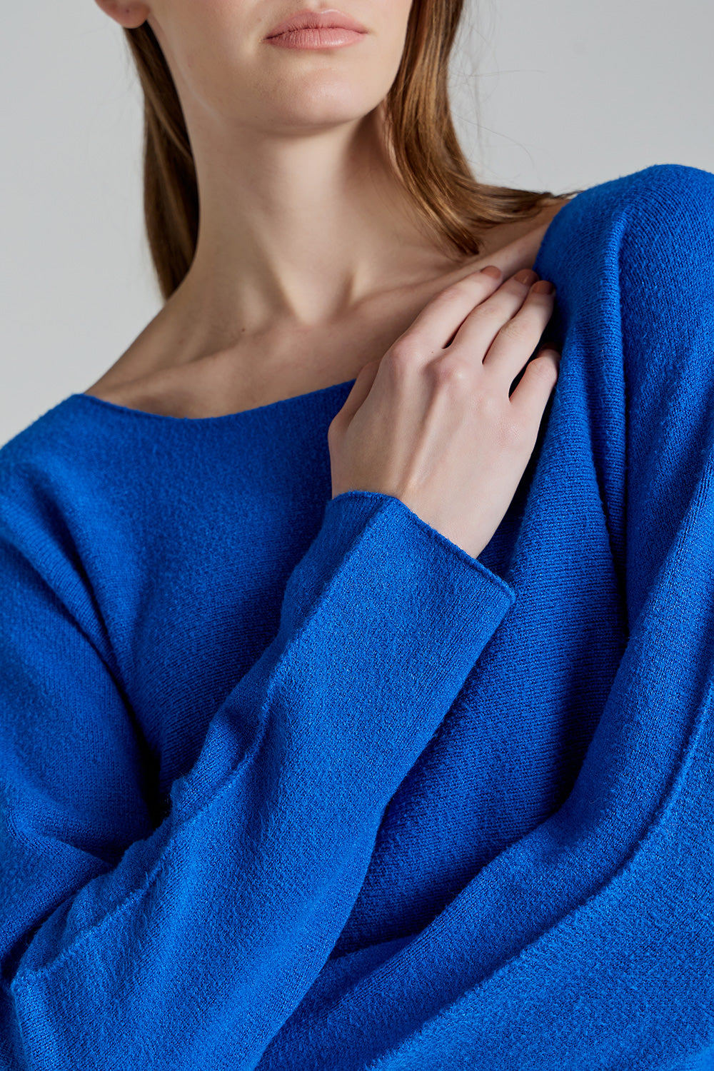 Soft Knitwear O-Neck | Blue Royal