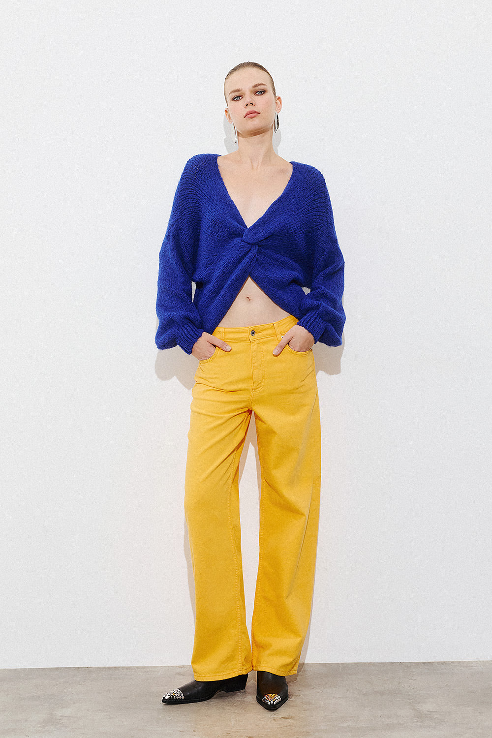 Knot Pullover - Blue