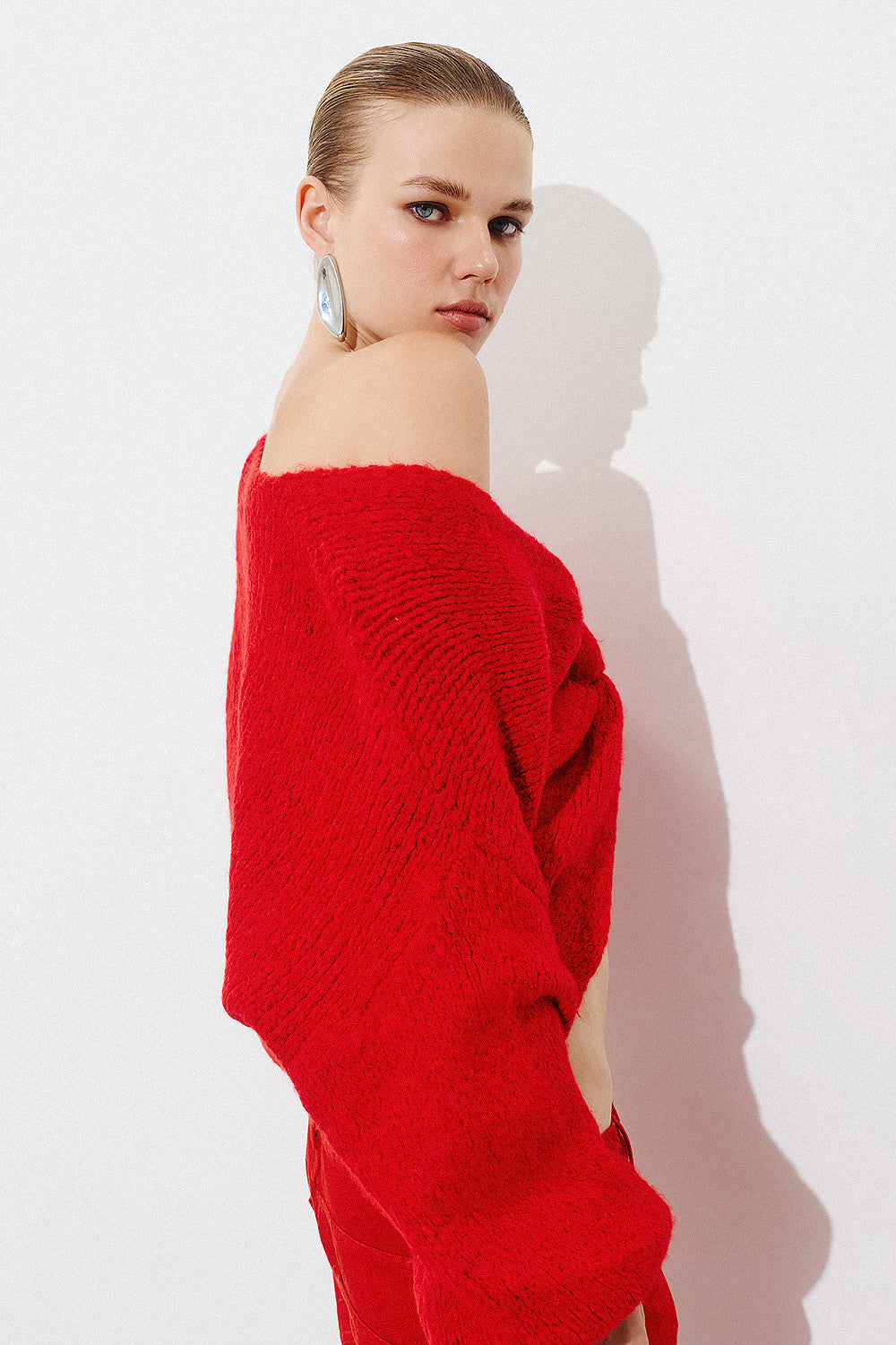 Knot Pullover -Red