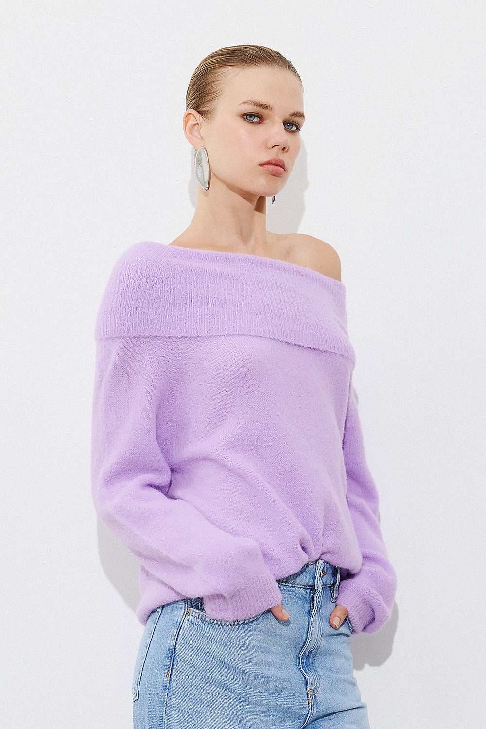 Alpaca Off Shoulder Pullover - Lilla