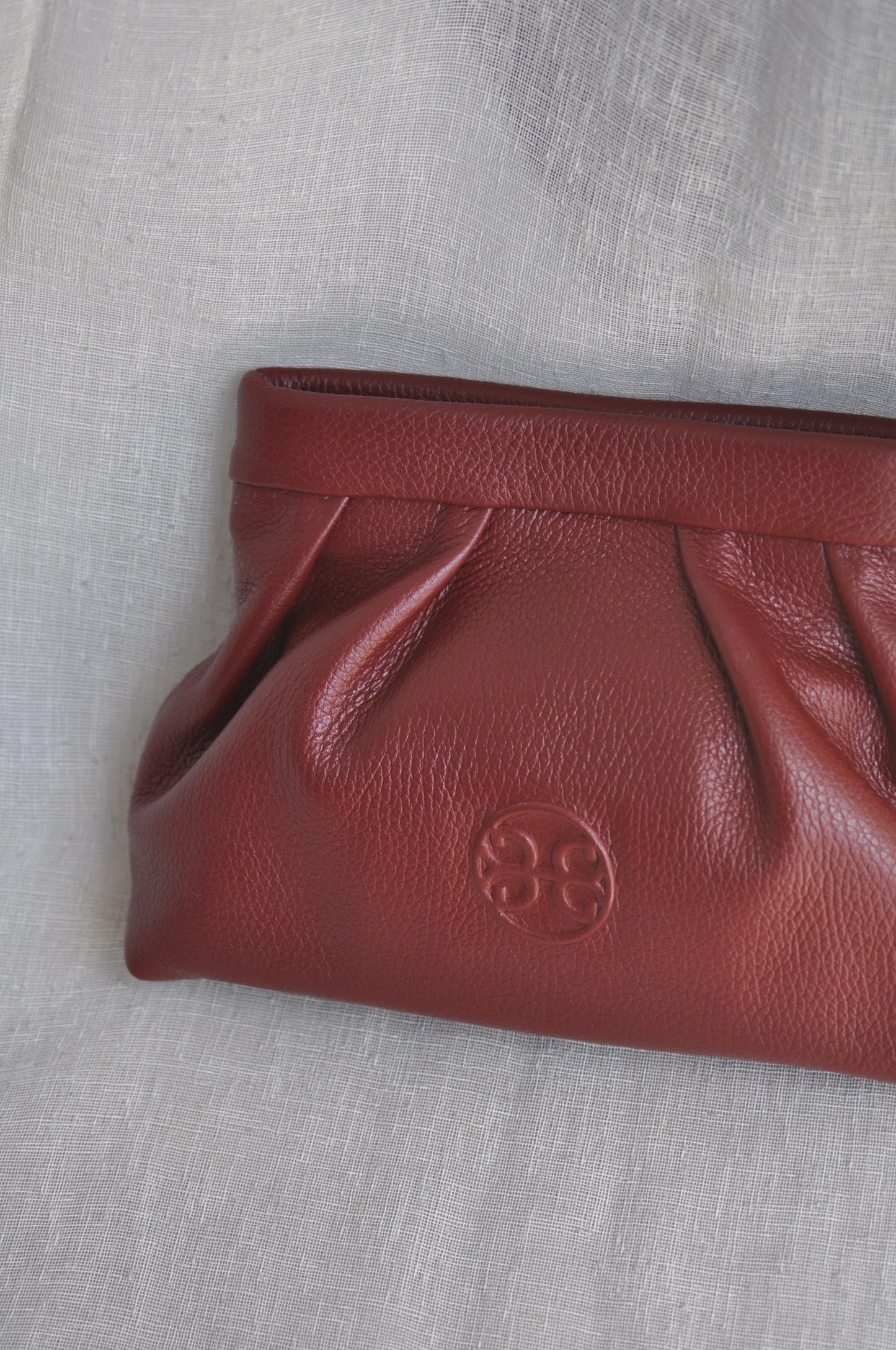 Kiss Leather Pouch - Cherry Red