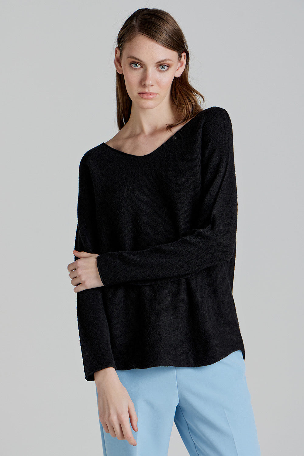 Soft Knitwear V-Neck | Black