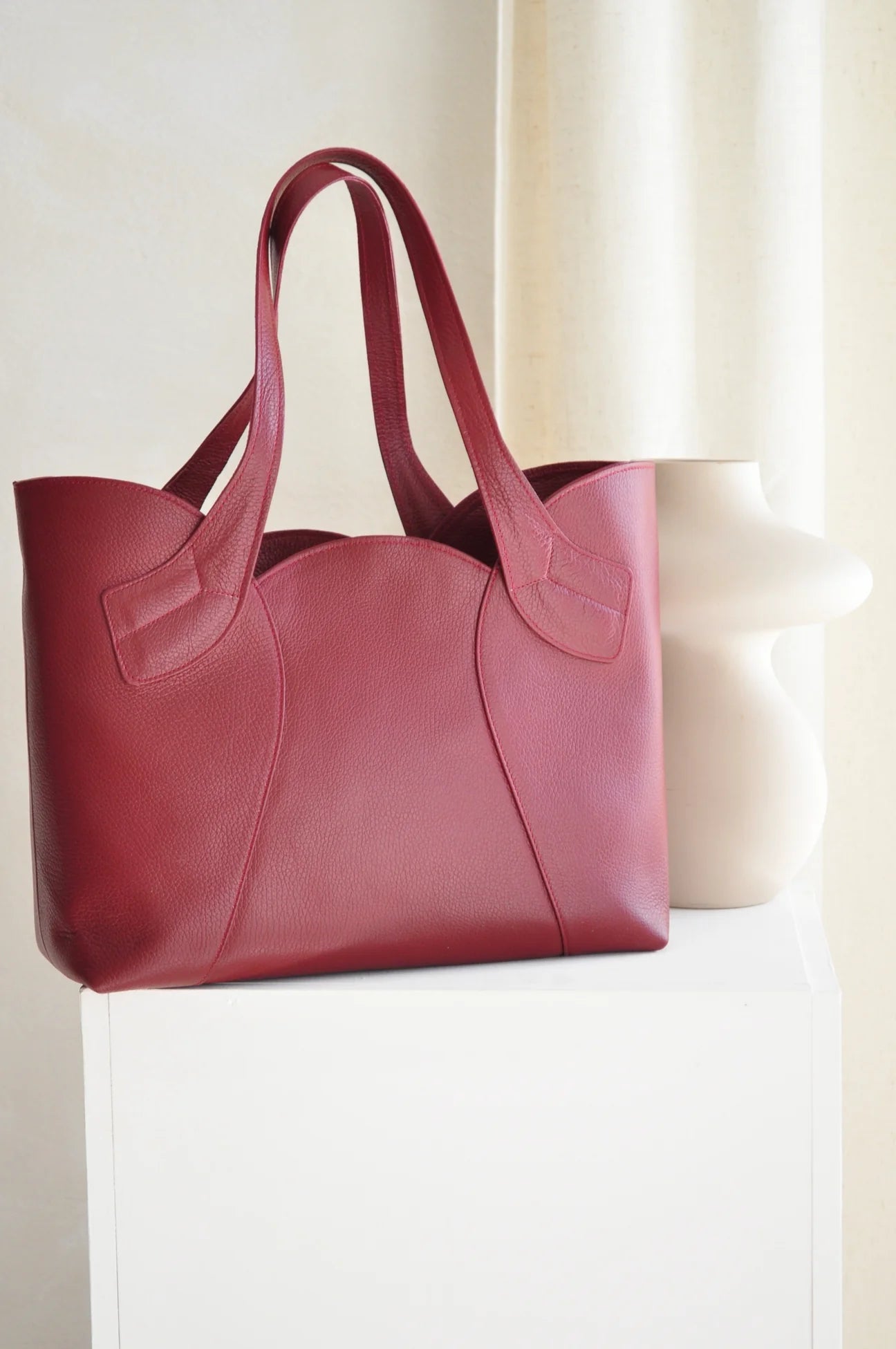 Tulip Tote Bag - Cherry Red