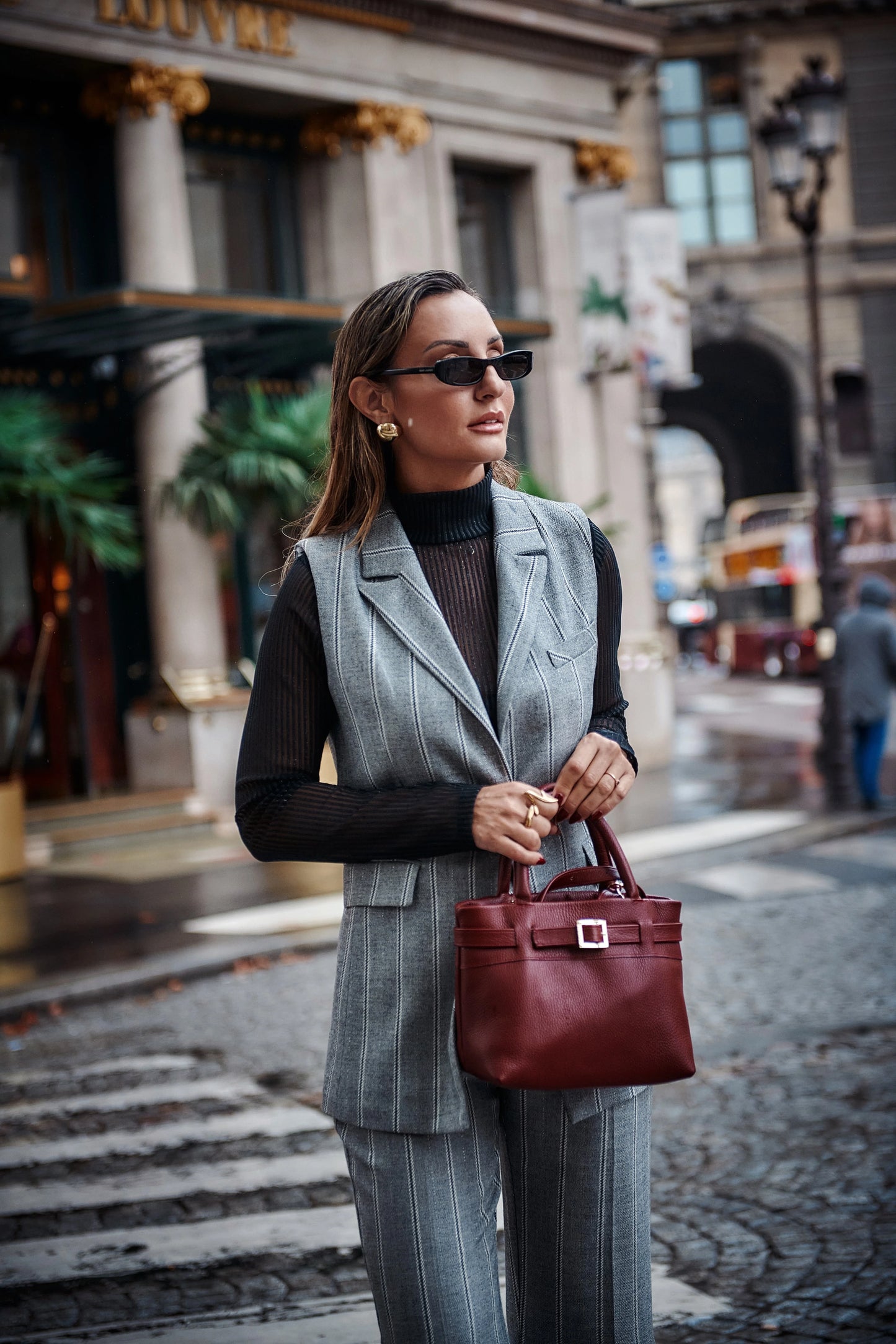 Emily Medium Leather Handbag - Cherry Red