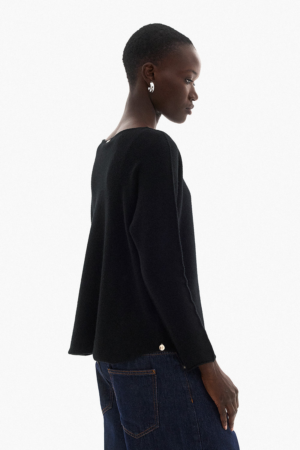 Soft Knitwear O-Neck | Black
